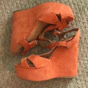 SUMMER WEDGES